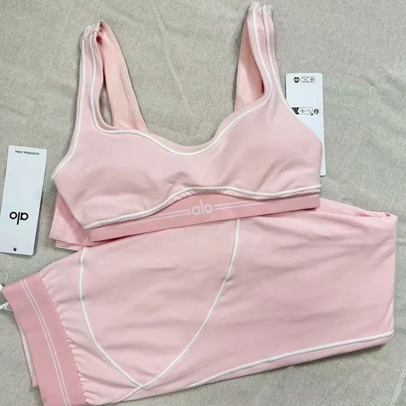 ALO Yoga Women's Blush Pink Sports Bra And Pants Set